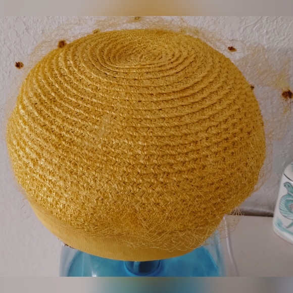 Vintage EVA MAE Yellow Woven Hat w/Netting & Bow. - Picture 5 of 10